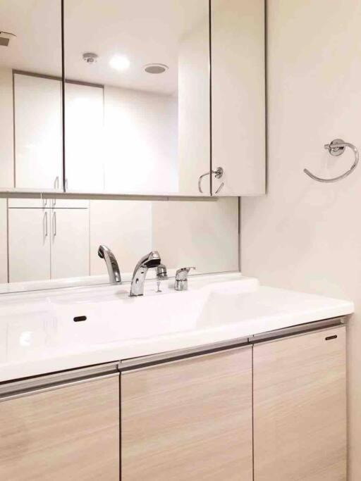 Open Sale: Spacious Namba Apartment near Dotonbori Osaka Exterior photo